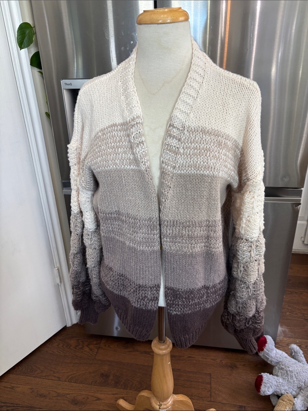 ADORA Ombre Open-Front Knit Cardigan in Cream and Gray